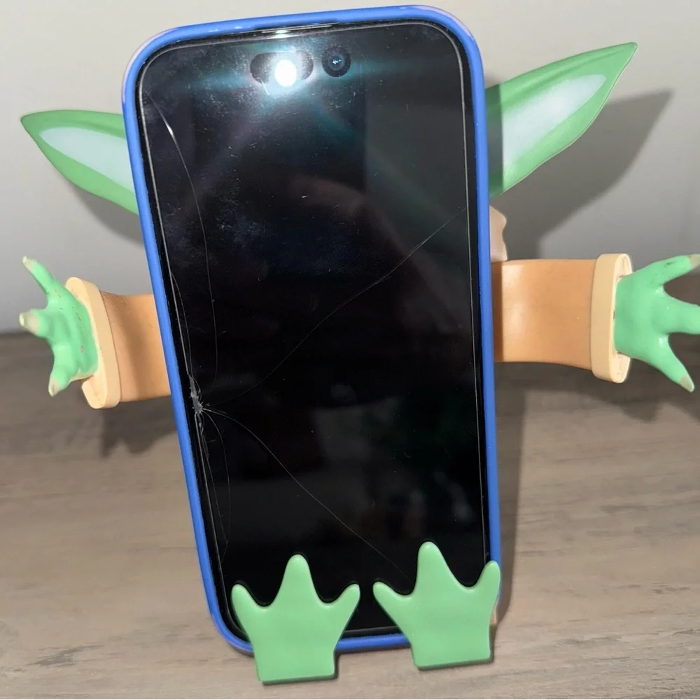 Star Wars Mandalorian The Child Baby Yoda Phone Holder & Stand Phone Accessory